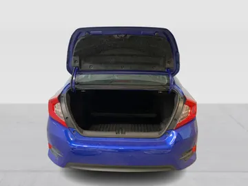 2018 Honda Civic - image 12