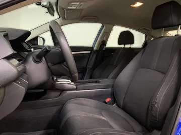 2018 Honda Civic - image 10