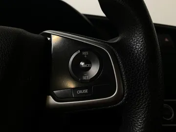 2018 Honda Civic - image 24