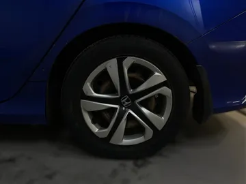 2018 Honda Civic - image 17