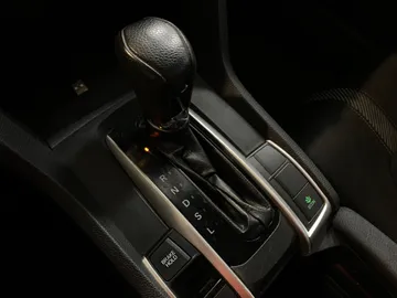 2018 Honda Civic - image 28