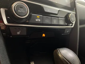 2018 Honda Civic - image 23