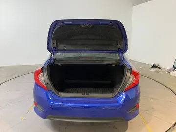 2018 Honda Civic - image 12