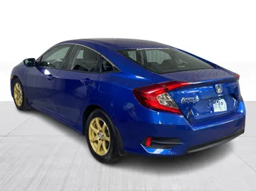 2016 Honda Civic - image 10