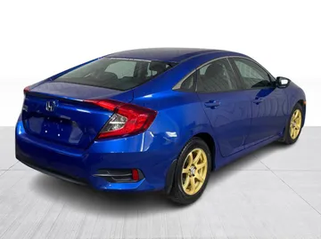 2016 Honda Civic - image 13