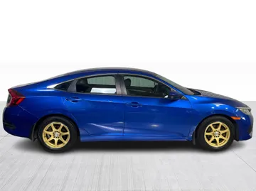 2016 Honda Civic - image 2