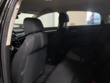 2021 Honda Civic - image 13