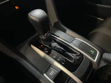 2021 Honda Civic - image 15