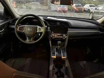 2021 Honda Civic - image 9