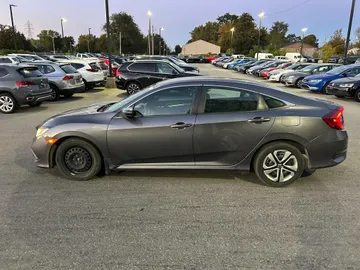 2021 Honda Civic - image 6