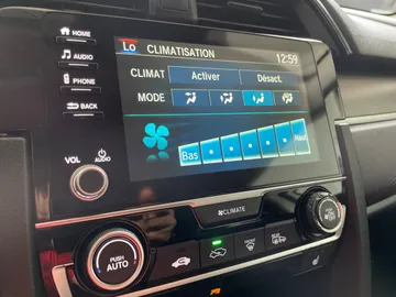 2019 Honda Civic - image 17