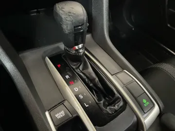 2019 Honda Civic - image 20