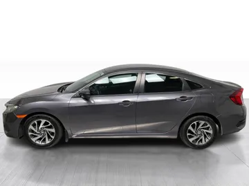 2018 Honda Civic - image 10