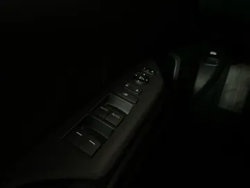 2018 Honda Civic - image 19