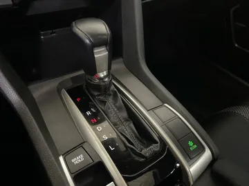 2019 Honda Civic - image 27