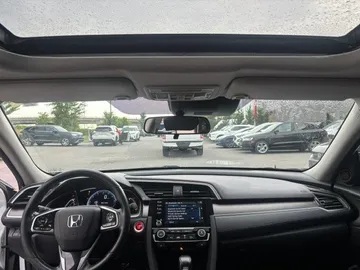 2019 Honda Civic - image 8