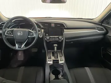 2019 Honda Civic - image 4