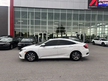 2019 Honda Civic - image 4