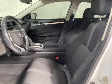 2019 Honda Civic - image 3