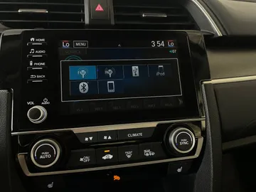 2021 Honda Civic - image 24