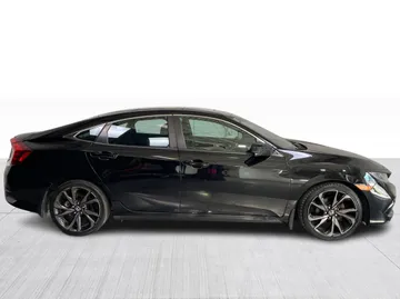 2019 Honda Civic - image 2