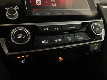 2019 Honda Civic - image 22