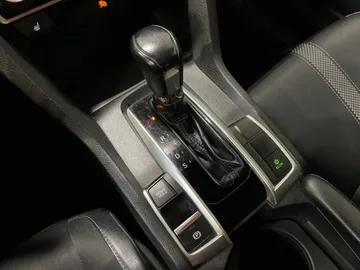 2020 Honda Civic - image 28