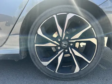 2020 Honda Civic - image 7