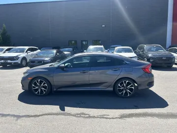 2020 Honda Civic - image 4