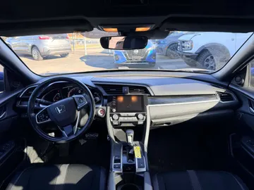 2021 Honda Civic - image 8