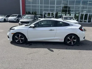 2018 Honda Civic - image 4