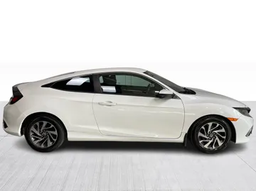2020 Honda Civic - image 2