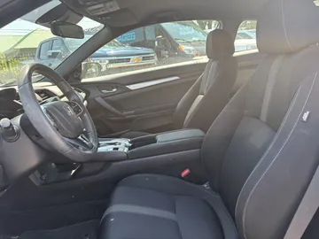2020 Honda Civic - image 8