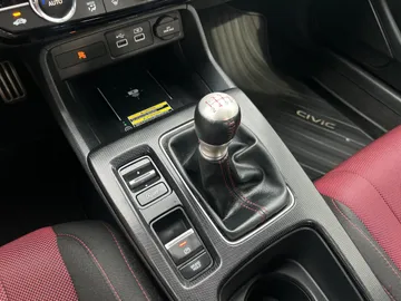 2023 Honda Civic - image 30
