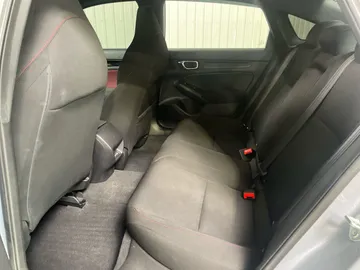2022 Honda Civic Si Sedan - image 11