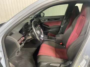2022 Honda Civic Si Sedan - image 10