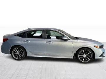 2022 Honda Civic - image 2