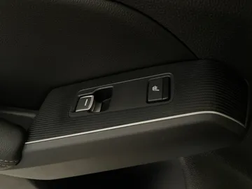 2022 Honda Civic - image 27