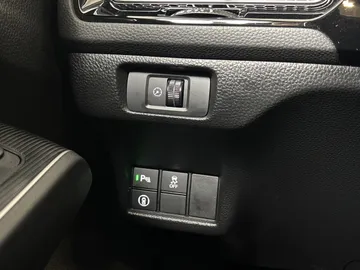 2023 Honda Civic - image 32