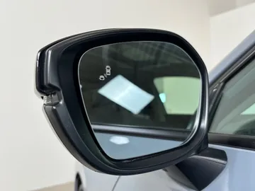 2023 Honda Civic - image 21