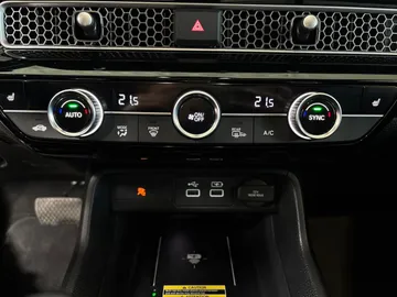 2023 Honda Civic - image 24
