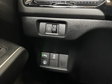 2023 Honda Civic - image 32