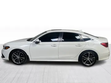 2024 Honda Civic - image 10