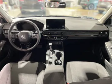2023 Honda Civic - image 4