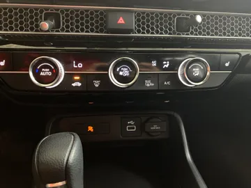 2022 Honda Civic - image 22