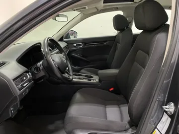 2024 Honda Civic - image 3