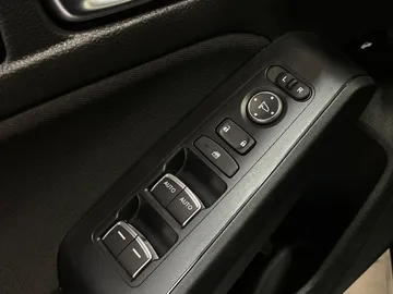2024 Honda Civic - image 23