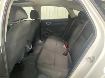 2022 Honda Civic - image 15