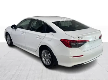 2022 Honda Civic - image 11