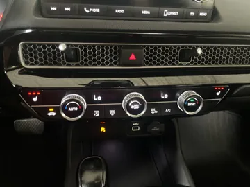2022 Honda Civic - image 22